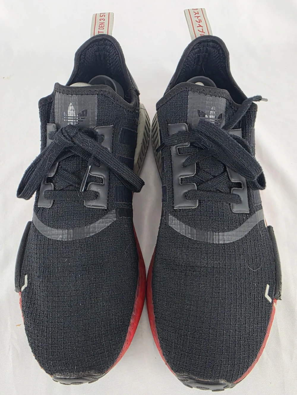 Size 10 Adidas NMD R1 Black Gray Scarlet Mens Lace Up Sneaker Shoes FV3907